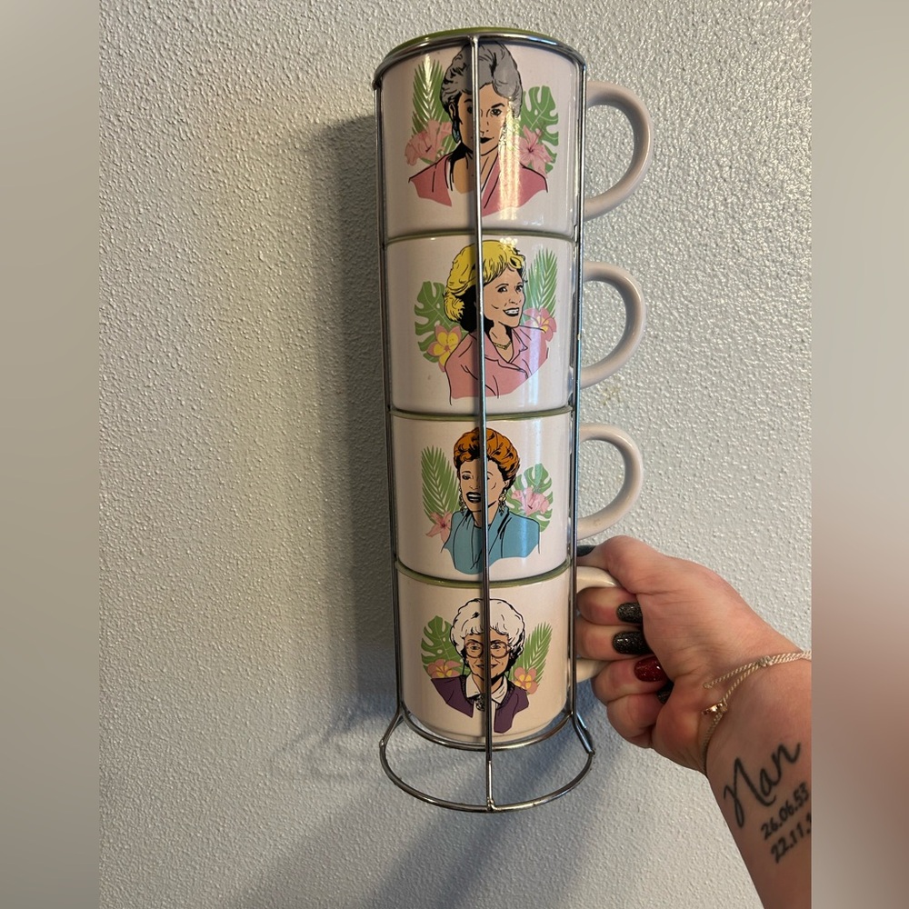 Golden Girls new mug and stand set - never used, only on display!